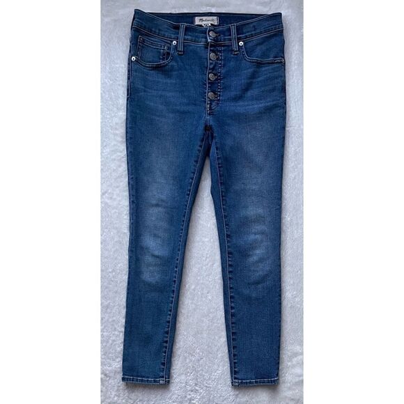 Madewell Petite 9" Mid-Rise Skinny Jeans in Payson Wash: Button-Front Edition - Picture 10 of 15